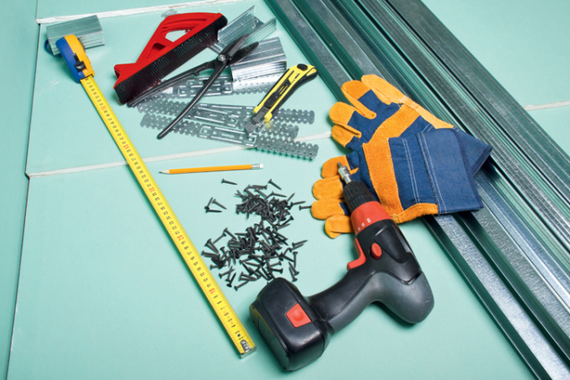 Renovace koupelny – nářadí (Zdroj: HORNBACH)