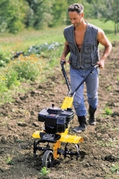 Motorový kultivátor MH 350-4 s motorem B &amp; S (2,9 kW) zpracovává půdu v šíři 35 cm (AL-KO)