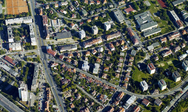 Heterogenní struktury v Metropolitním plánu kombinují více typů zástavby různého využití zpravidla v oddělených budovách. Jde obvykle o přechodová území mezi středem a okrajem města.