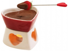 Sada na fondue, keramika, 13 x 11 x 11 cm, cena cca 207 Kč, www.imi.cz
