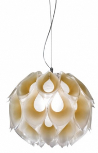 Svítidlo Flora (Slamp), design Zanini De Zanine, patentovaný materiál Lenti fex, O 50 cm, cena 12 724 Kč, www.60.cz