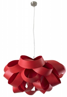 Světlo Agatha (Luzifer), design Luis Eslava Studio, dřevěná dýha, O 76 cm, cena 20 619 Kč, www.uaredesign.com