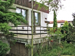 Současný stav – terasa na jižní straně