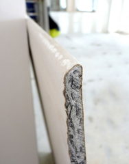 Řez deskou Thermoboard Plus (Zdroj: KNAUF)