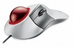 Myši typu trackball jsou postaveny na principu, že nepohybujete s nimi (a tedy nenamáháte svaly ramene a ruky), ale trackballem v myši. Jeho vhodnou polohu si předem vyzkoušejte