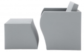 Sestava Simple bridge (Ligne Roset), orientační cena křesla od 28 000 Kč, sofa od 40 500 Kč, taburet od 12 000 Kč, LIGNE ROSET