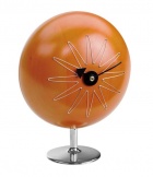 Stolní hodiny Pill Clock, design George Nelson, Vitra, 1947