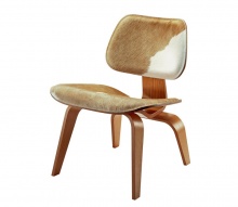 Židle LCW Calf´s Skin, design Charles a Ray Eamesovi, 1945-1946, Vitra