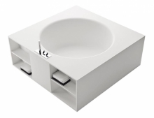Vana In-Out (Agape) s úložným prostorem, design Benedini Associati, rozměry 130 x 60 cm nebo 170 x 170 cm, cena od 241 020 do 375 954 Kč, AQUA TRADE