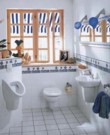 Závěsná kolekce Omnia, cena pisoáru bez poklopu je 7 280 Kč, Sanitop