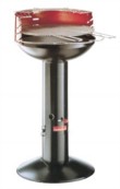  Model Optima Standard (BARBECOOK) nabízí tři polohy umístění grilovacího roštu. Výška 96 cm, průměr roštu 43 cm. Cena 3 751 Kč v barevném provedení, v nerezu 4 252 Kč, LA VECCHIA BOTTEGA 