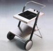  Pojízdný elektrický model PGW 400 (KÜPERSBUCH) má dvě grilovací zóny. Cena 31 700 Kč 