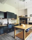  Nová kuchyňská linka v secesním retro stylu. Všimněte si původních keramických obkladů 