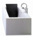  Milovníky ostrých hran jistě osloví designové ztvárnění vany Zero (HOESCH), cena 62 475 Kč (bez DPH), KREINER EXKLUSIV 