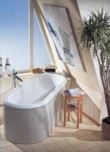  Oválná quarylová vana Nexus (Villeroy & Boch) určená k obložení. Rozměr 177 x 77 cm, cena 61 661 Kč, SANITOP 