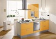  Odvážné barvy osvěží jinak přísně seometrické tvary kuchyňské linky FUTURA, prodává DESIGN DISTRICT PETŘÍN 