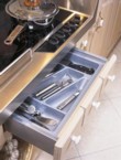  Náčiní na manipulaci s rybími pokrmy: lis na citron 233 Kč, vidlička na kraby 289 Kč, kleště na humry 1 469 Kč, LA VECCHIA BOTTEGA 