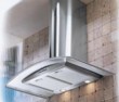  Luxusní komínový odsavač BT 81, šířka 90 cm, sací výkon 500 m3/h, hlučnost 60 dB. Cena 24 990 Kč, BAUMATIC 