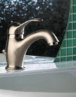 Baterie Jar od italské firmy OTTONE MELODA. V provedení chrom 3 126 Kč, satinox za 4 126 Kč. Prodává METALKRIS
