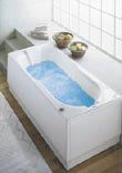 Akrylátová vana Zagara od firmy Ceramica Dolomite, rozměry 180 x 80 cm, obsah 178 l, cena 18 000 Kč. V plném vybavení cena 30 000-70 000 Kč, EIM