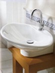  Umyvadlo New Haven (Villeroy & Boch) se vyrábí v rozměrech 80 x 57 a 60 x 49 cm. Cena bílého 60 x 49 cm je přibližně 17 350 Kč. 