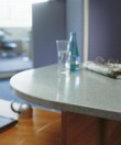  Cena běžného metru pracovní plochy s materiálem Wilsonart o tloušťce 3 mm stojí 5 040 - 5 800 Kč, firma Rewil 