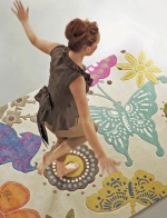 Ručně nastřelovaný koberec Butterfly, 100% akryl, cena za rozměr 140 x 200 cm, 11 175 Kč, LOCCO