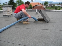 Postup při zateplení stropních konstrukcí celulózovou izolací Climatizer Plus 