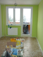 O barvě pracovny měl Rosťa dávno jasno, ostatní pokoje jsou zatím bílé