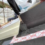 Detail napojení PIR desky na rám pro osazení střešního okna