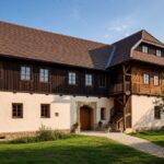 Specifických vlastností tepelněizolačních omítek se často využívá při renovaci historických objektů.