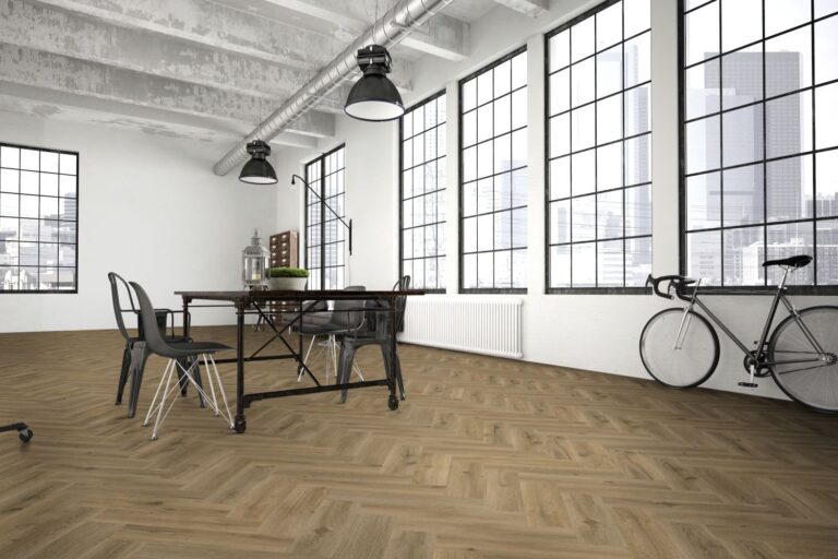 KPP X-CLUSIVE HERRINGBONE Dub Paříž - Nadčasová decentnost s městskou elegancí: Dub Paříž zaujme jemným zbarvením a vyváženou strukturou. Technologie TwinFilm vytváří klidný, ale zároveň přirozený povrch.