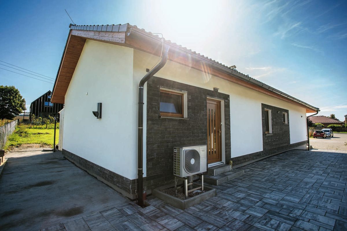 Čerpadlo AMS 20‑6 má kompaktní rozměry, takže jej lze bez problémů umístit například u vstupu do domu